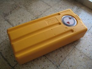 Deposito. Apto para Negras, Grises, Potable.  54 Litros BW-H54T 
